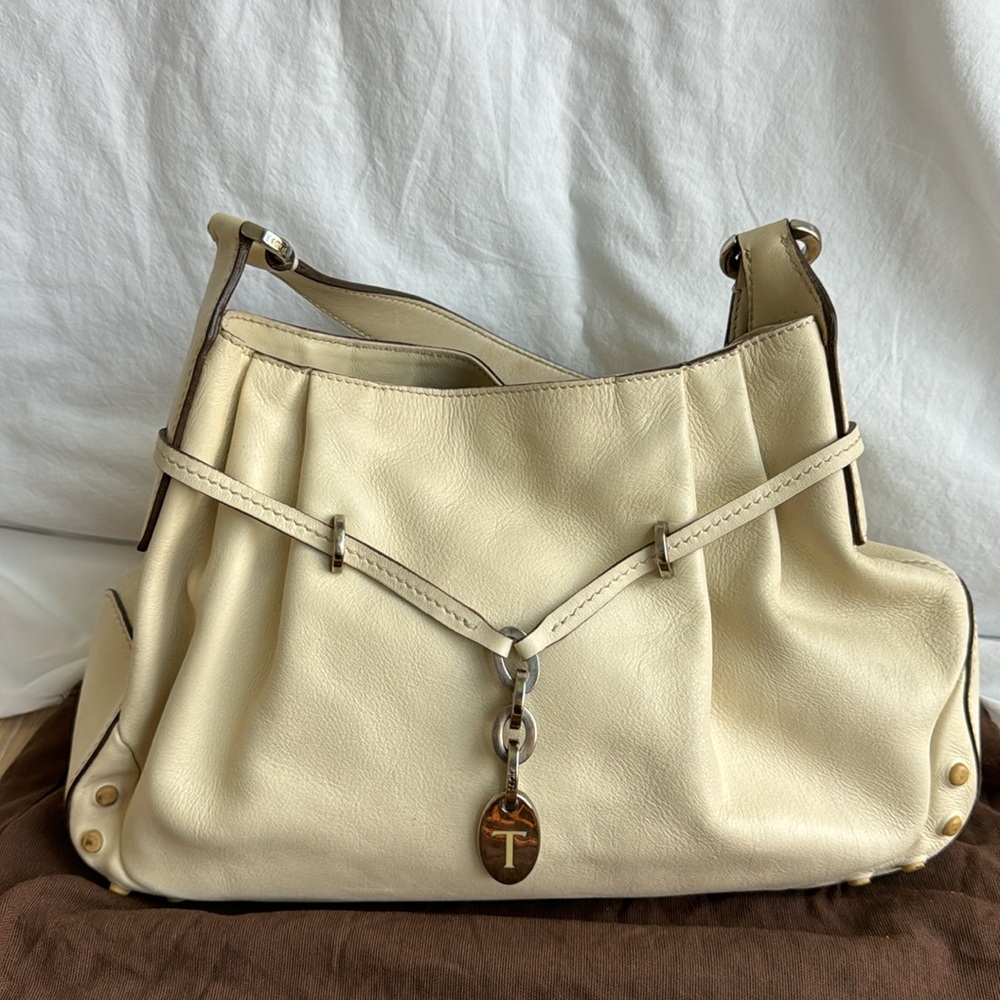 Tod’s leather bag, cream, vintage.